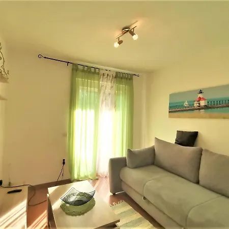 Lili Apartman