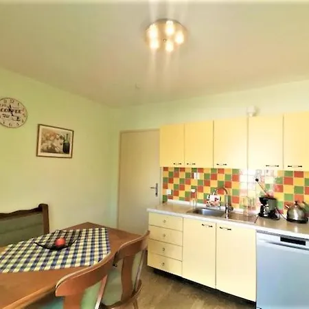 Lili Apartman